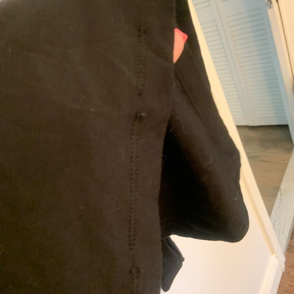 Cute top with lace (2 for 20$) - Picture 3 of 4